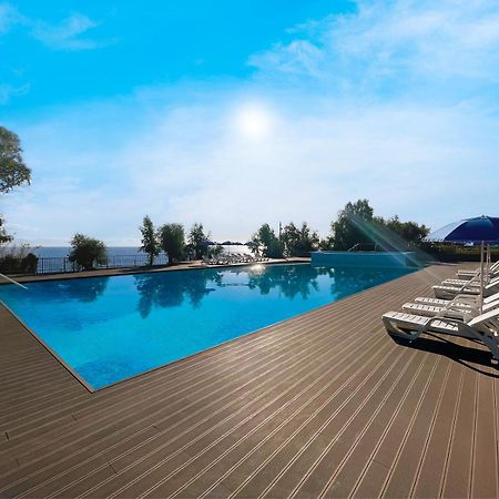 Il Pampaleone Glamping And Resort Acireale Bagian luar foto